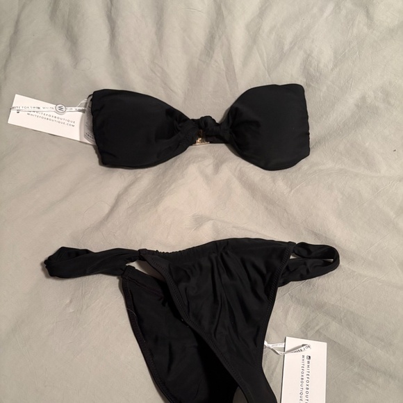 White fox boutique bikini set - Picture 5 of 5
